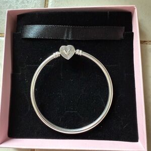 Brand new Pandora bangle bracelet 7.5 inch